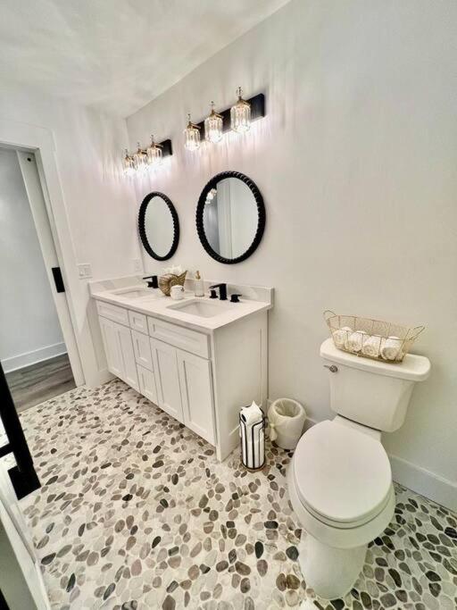 Luxury City Loft In Gainesville B Екстериор снимка